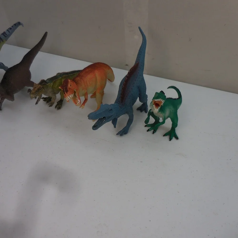 Lot of 6 Dinosaur Action Figures Assorted T-Rex Spinosaurus Plastic Toy Figures
